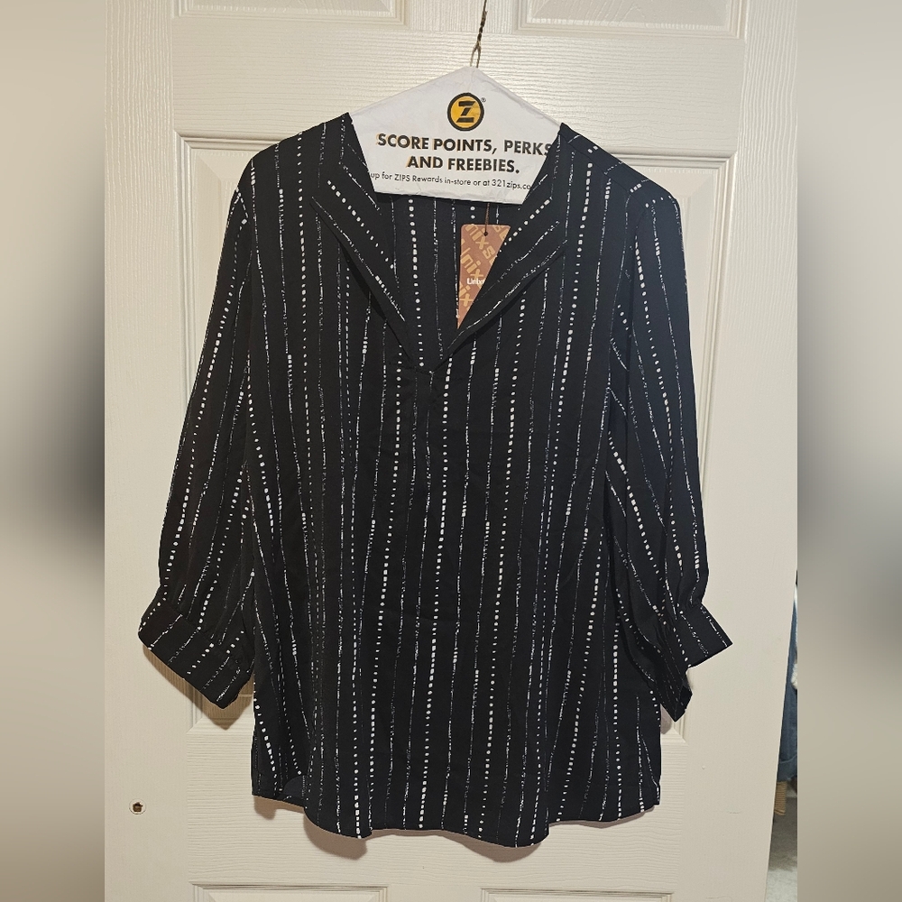 Unixseque Black and White Striped Women's Top Sz L NWT